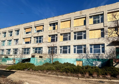 Рятувальники відновили пошкоджений навчальний заклад в Охтирці